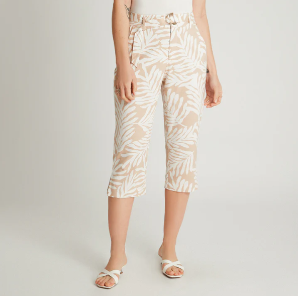 CAPRI ESTAMPADO CON LAZO Y BOLSILLOS